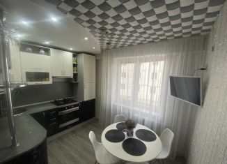 Продается двухкомнатная квартира, 64.3 м2, Березники, улица Льва Толстого, 5В, ЖК У Пруда