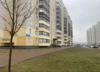 Сдается в аренду помещение свободного назначения, 42.3 м2, деревня Малые Вязёмы, жилой комплекс Высокие Жаворонки, 6