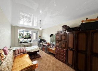 Продается 2-ком. квартира, 43.6 м2, Оренбургская область, проспект Гагарина, 42