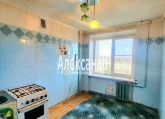 Продам 2-комнатную квартиру, 44.3 м2, Кириши, улица Строителей, 26