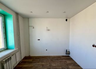 Продам двухкомнатную квартиру, 58.2 м2, Ишимбай, бульвар Заки Валиди, 4