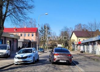 Продаю торговую площадь, 20 м2, Калининград, Беговая улица, 1