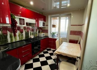Сдам 3-комнатную квартиру, 78 м2, Магнитогорск, улица имени Газеты Правда, 11