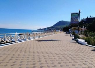 Продается помещение свободного назначения, 3760 м2, Алушта, улица Ленина, 15А