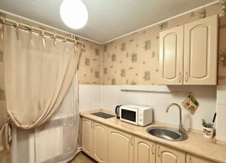 Сдается в аренду 1-ком. квартира, 34 м2, Верхняя Пышма, улица Петрова, 57