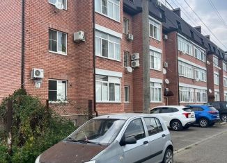 Продам 1-ком. квартиру, 38 м2, Горячий Ключ, Новонабережная улица