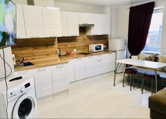 Сдам в аренду 3-комнатную квартиру, 77 м2, Удмуртия, улица 40 лет Победы, 69