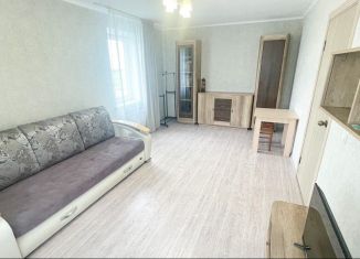 Сдается в аренду 2-ком. квартира, 58 м2, Новороссийск, улица Мурата Ахеджака, 21