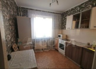 Сдаю 1-комнатную квартиру, 40 м2, Тобольск, 4-я Северная улица, 10