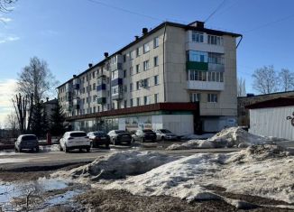 Продажа 3-ком. квартиры, 53 м2, Благовещенск, улица Братьев Першиных, 3