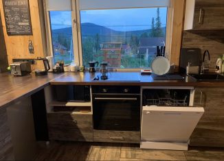 Продам дом, 211 м2, Кемеровская область, улица Строителей, 76