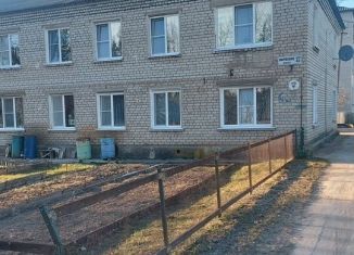 Продается 2-ком. квартира, 43 м2, деревня Кипень, Нарвское шоссе, 43