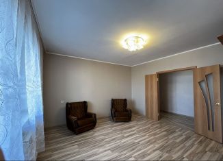 Продаю 2-комнатную квартиру, 57 м2, Челябинск, Свердловский проспект, 7