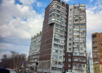 Сдам в аренду 1-ком. квартиру, 34.4 м2, Тольятти, улица Свердлова, 1В