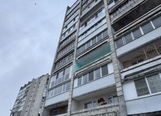 Продается 4-комнатная квартира, 70.6 м2, Березники, улица Мира, 88