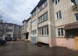 Продажа трехкомнатной квартиры, 61 м2, Елец, улица Кирова, 81
