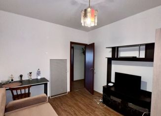 Продажа 3-ком. квартиры, 70.3 м2, Апшеронск, улица Ленина, 245/3