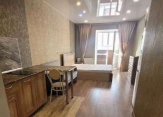 Сдача в аренду квартиры студии, 32 м2, Тюмень, улица Раушана Абдуллина, 2к1, ЖК Кристалл