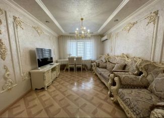 Продам многокомнатную квартиру, 200 м2, Грозный, улица А.А. Айдамирова, 133/6, микрорайон Ипподромный