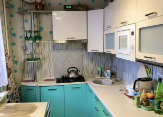 Продается 3-комнатная квартира, 63 м2, Златоуст, проспект Мира, 6