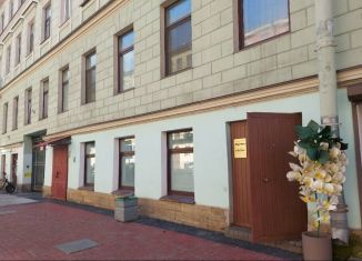 Продаю помещение свободного назначения, 180 м2, Санкт-Петербург, 3-я линия Васильевского острова, муниципальный округ № 7
