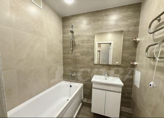 Продажа 2-комнатной квартиры, 60 м2, Тюмень, улица Вадима Бованенко, 4, ЖК Атамари