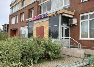 Продаю торговую площадь, 65 м2, Лобня, Свободный проезд, 1