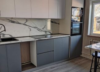 2-комнатная квартира на продажу, 46 м2, Копейск, улица Крылова, 1