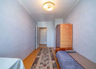 Продажа 2-ком. квартиры, 42 м2, Екатеринбург, улица Бакинских Комиссаров, 171, Орджоникидзевский район
