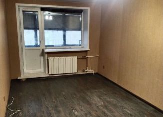 Продаю 1-ком. квартиру, 29.8 м2, поселок городского типа Новосемейкино, улица Мира, 5