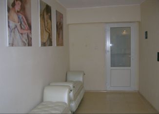 Продам торговую площадь, 125 м2, Симферополь, переулок Гавена, 10