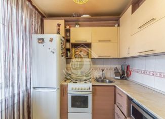 Продаю 3-комнатную квартиру, 56 м2, Барнаул, улица Короленко, 62