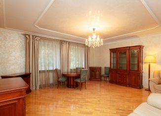 Сдается в аренду 2-комнатная квартира, 102.4 м2, Калининградская область, улица Космонавта Леонова, 9Б