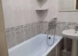 Аренда однокомнатной квартиры, 32 м2, Владикавказ, улица Борукаева, 5