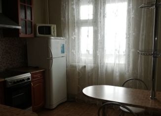 Сдаю однокомнатную квартиру, 40.2 м2, Челябинская область, улица Островского, 60