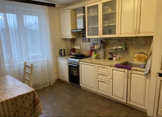 Продам 3-комнатную квартиру, 67 м2, рабочий посёлок Малаховка, улица Калинина, 29/3Б