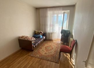 Продается 4-комнатная квартира, 77.3 м2, Бугульма, улица Ленина, 140
