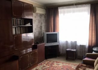 Трехкомнатная квартира в аренду, 80 м2, Сочи, улица Грибоедова, 17, микрорайон Светлана