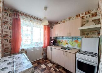 Продается двухкомнатная квартира, 42.5 м2, село Стерлибашево, улица Ахметова, 8