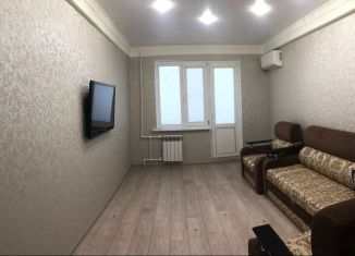 Сдаю однокомнатную квартиру, 40 м2, Каспийск, улица М. Халилова