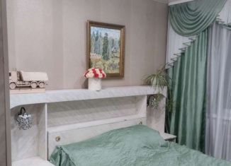 Продаю трехкомнатную квартиру, 68.1 м2, поселок городского типа Кугеси, Советская улица, 69