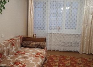 Сдаю 2-комнатную квартиру, 64 м2, Новгородская область, Большая Санкт-Петербургская улица, 118к2