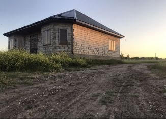 Продаю дом, 180 м2, село Тотурбийкала