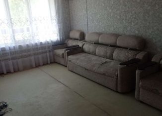Продается 2-комнатная квартира, 55 м2, Будённовск, 8-й микрорайон, 35