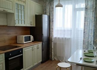 Сдам 1-комнатную квартиру, 40 м2, Ульяновск, улица Аблукова, 14, ЖК Аквамарин