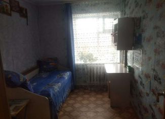 Продаю 3-ком. квартиру, 51 м2, Давлеканово, улица Беляева, 10