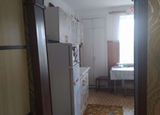 Продаю 3-комнатную квартиру, 69 м2, поселок городского типа Думиничи, 1-й Ленинский переулок, 6