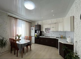 Продаю таунхаус, 123 м2, село Акбердино, Охотничья улица