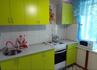 Сдам 1-комнатную квартиру, 31 м2, Таганрог, улица Москатова, 9