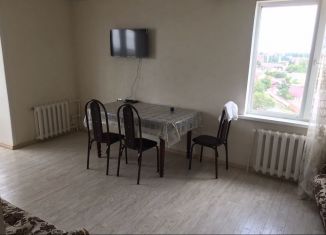 Продаю двухкомнатную квартиру, 40 м2, Грозный, 2-й микрорайон, улица Эсет Кишиевой, 33А